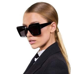 Valley Eyewear Amour Black Square glasses